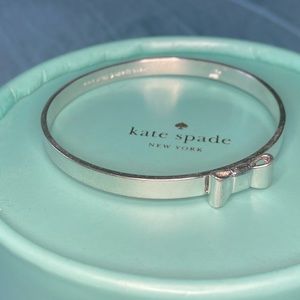 Kate spade ♠️ bow bangle silver